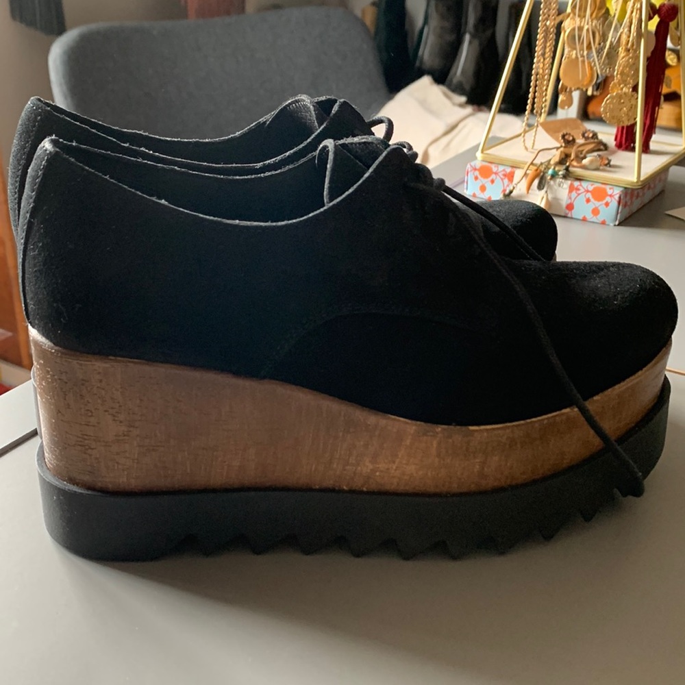 Black Suede Platform Lace-Up Shoes with Wood-Effect Midsole